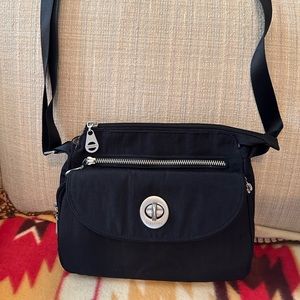 Baggallini Calais Crossbody Bag